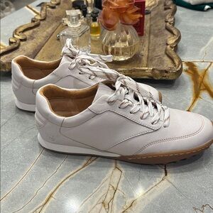 New Born Shoes Womens 7M Sneaker Style Leather Lace Up Comfort Casual Loafer